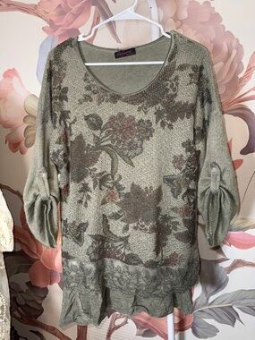 Olive Floral Women's Sweater - Made in Italy